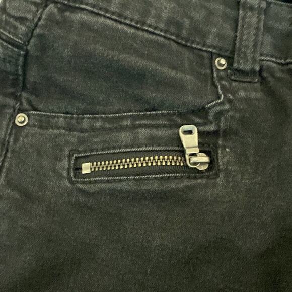 Jolt skinny Jeans Size 0 Black with Zipper pockets. - Picture 6 of 15
